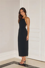 Chic In Barcelona Midi Dress Black